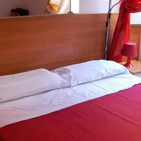 Claudia 3* Roma