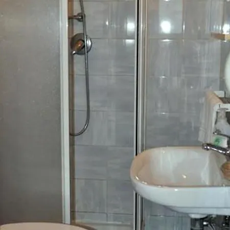 Claudia Alojamento de Acomodação e Pequeno-almoço