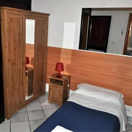 Alojamento de Acomodação e Pequeno-almoço Claudia Roma