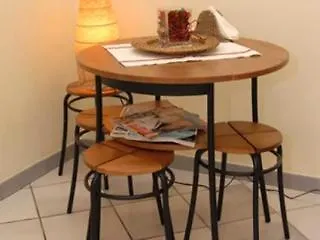 Claudia לינה וארוחת בוקר רומא